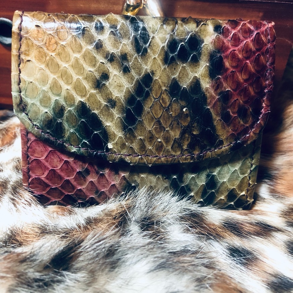 Genuine Snakeskin and leather wallet! Luxurious! So pretty!